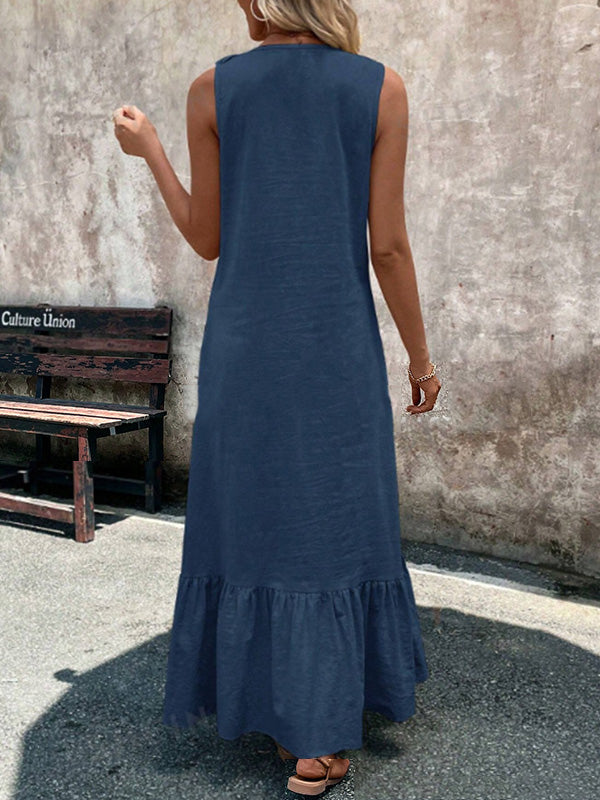 IRIS | Vestido largo de corte A, con pliegues y escote en V.