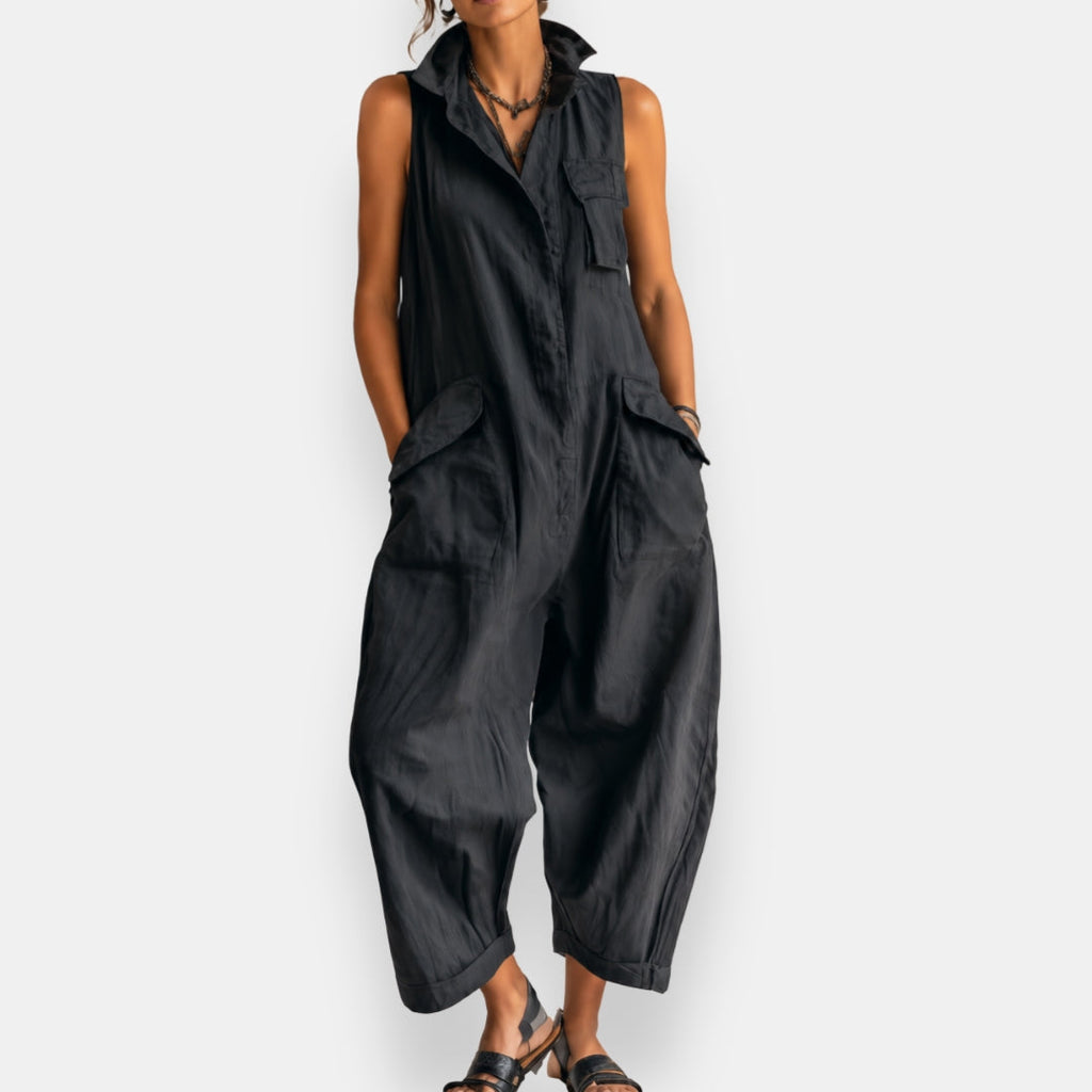 Mono cargo sin mangas con cuello y bolsillos con solapa