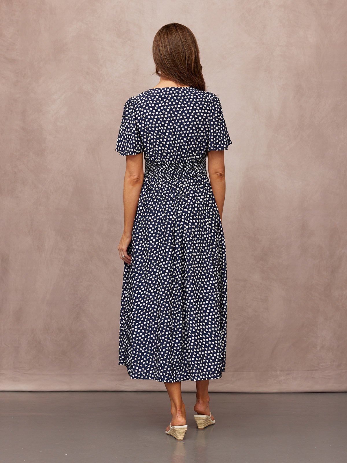 Maddie Vestido de Manga Corta - Estampado de Lunares en Azul Marino