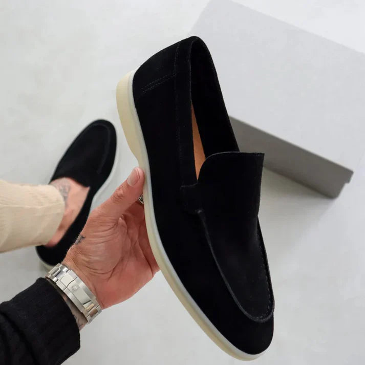 Mocasines de ante atemporales para la elegancia diaria