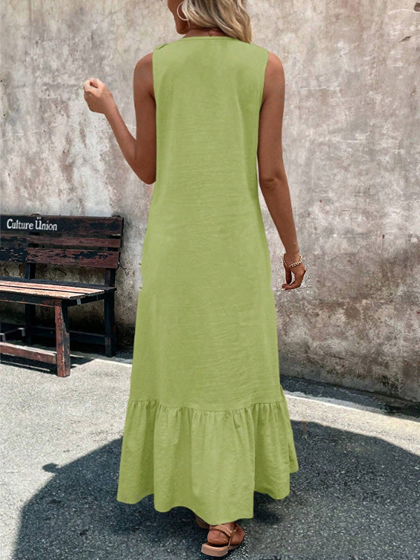 IRIS | Vestido largo de corte A, con pliegues y escote en V.