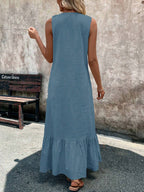 IRIS | Vestido largo de corte A, con pliegues y escote en V.