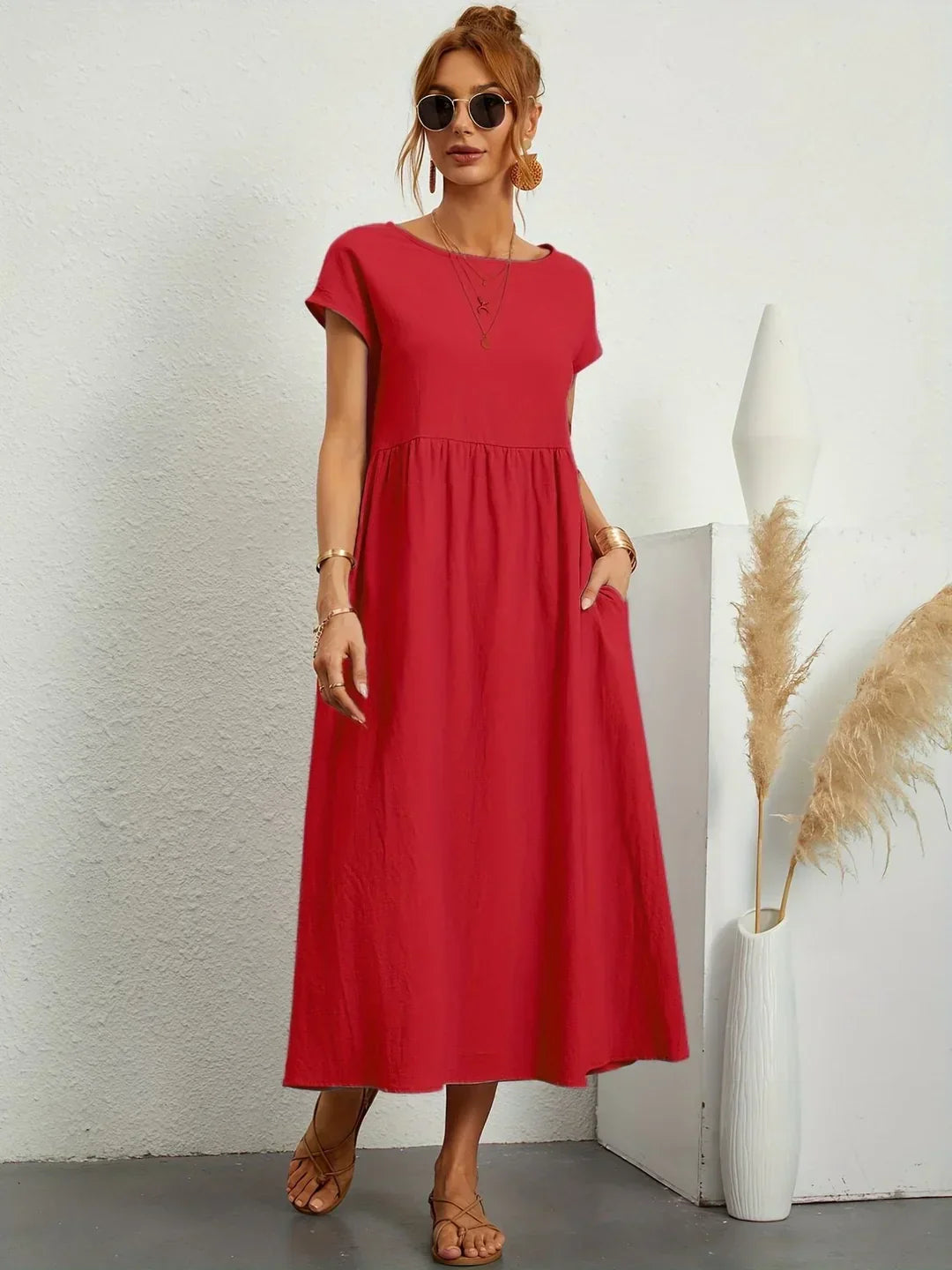 Gabrielle™ — Robe midi fluide — Rouge