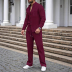 Conjunto de dos piezas para hombre: camisa y pantalón informales de tejido gofrado.