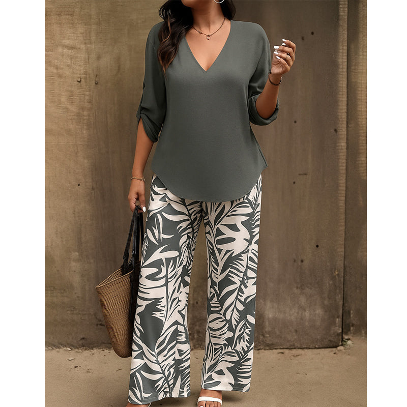 Conjunto femenino elegante: blusa con escote en V y pantalón estampado de pierna ancha